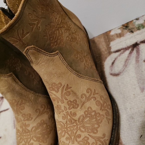 Shyanne Rustic Tan Floral Heeled Ankle Western Style Boots Sz 7 - Picture 5 of 9